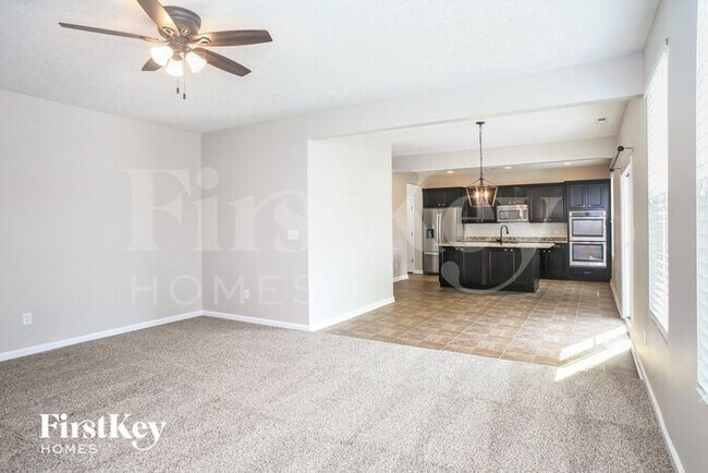 Foto del edificio - 4020 Poplar Dr