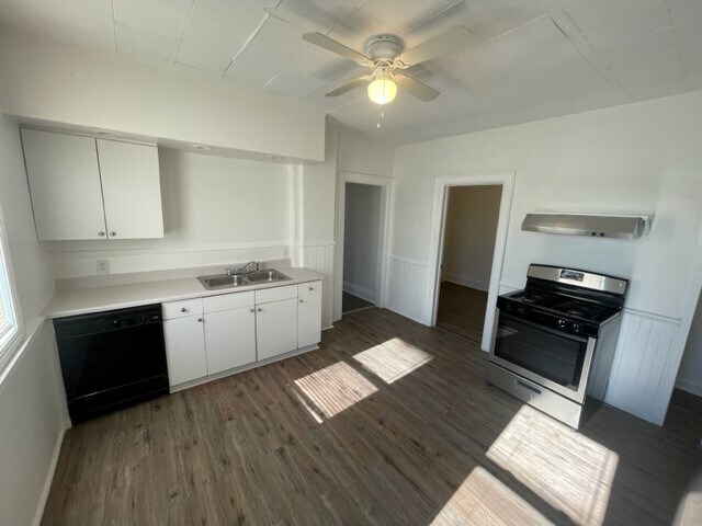 Kitchen - 15 Grove St