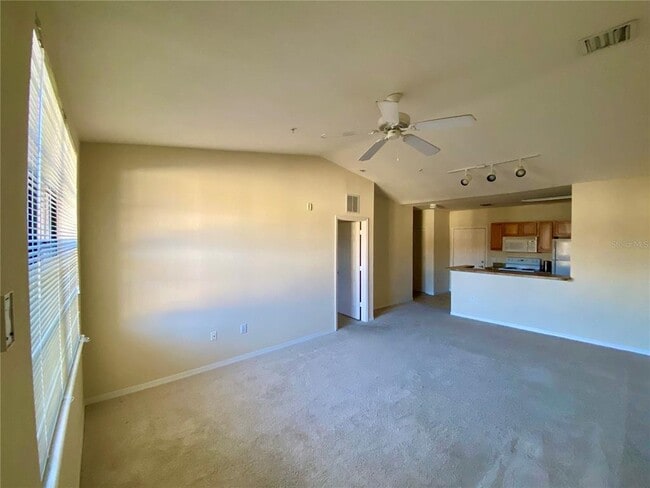 Foto del edificio - 5550 E Michigan St