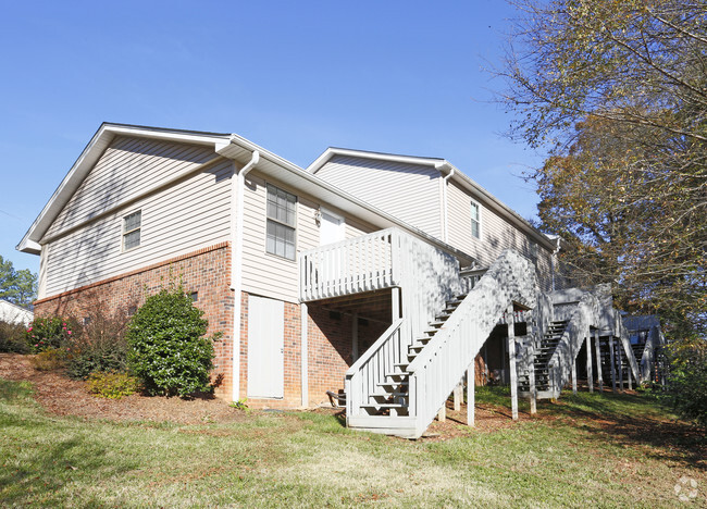 Building Photo - East Gate Villas