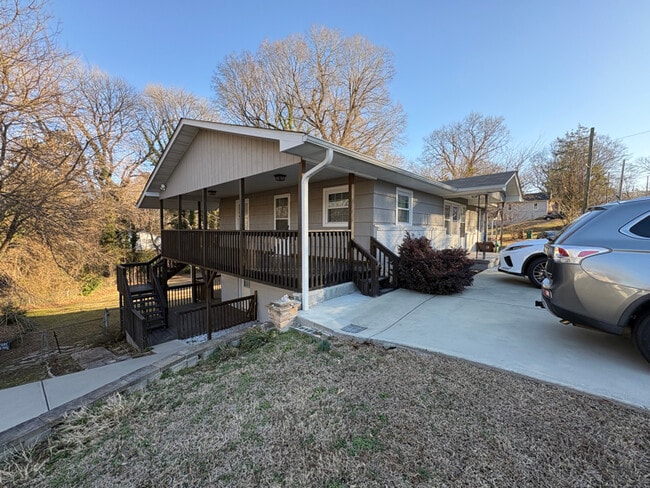 Building Photo - 508 Fisher Ave