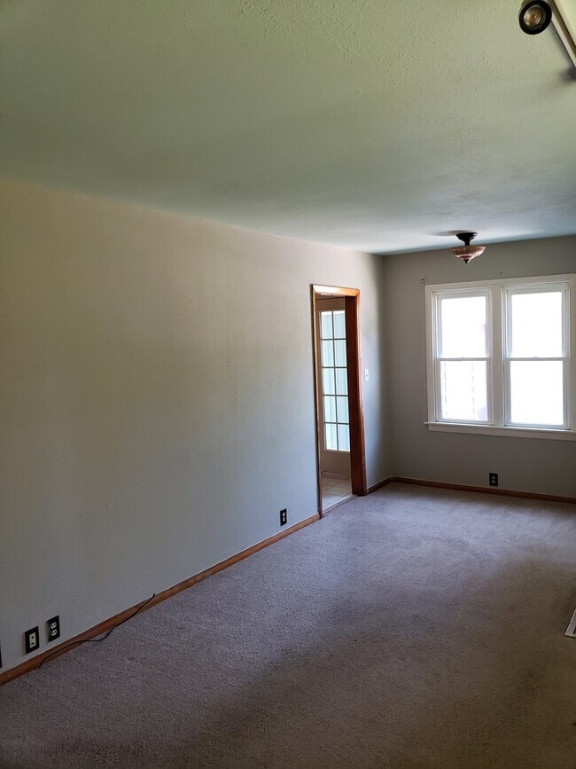 Foto del edificio - 1607 Cornell Dr