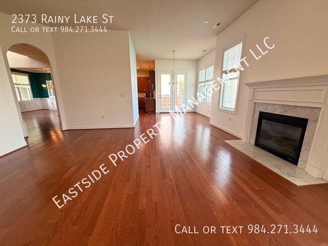 Foto del edificio - 2373 Rainy Lake St