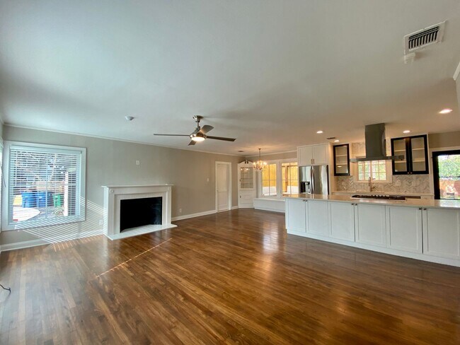 Foto del edificio - 2804 W 45th St