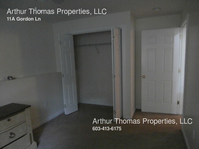 Building Photo - 11 Gordon Ln