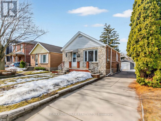 Photo du bâtiment - 84 St Hubert Ave