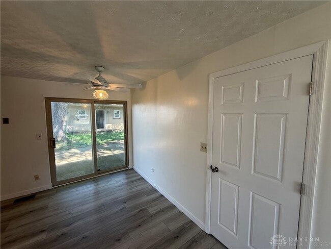Building Photo - 7619 Bassett Dr