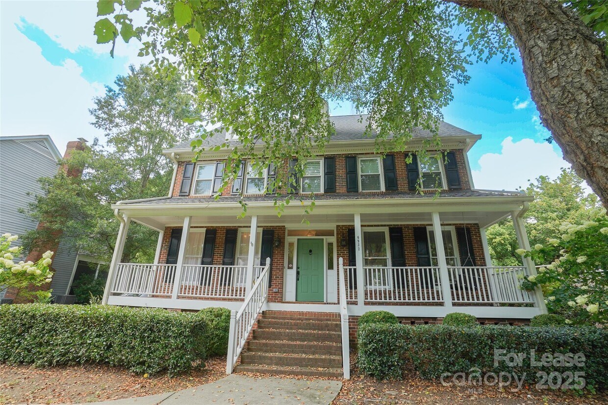 Foto principal - 6932 Foxglove Dr