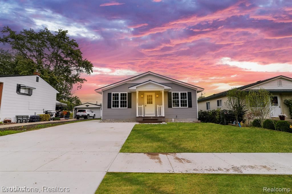 3 br, 2 bath House 58802 Stevens Street House Rental in New Haven