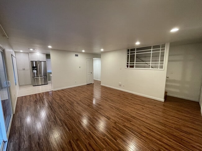 Foto del edificio - 3782 Dove St