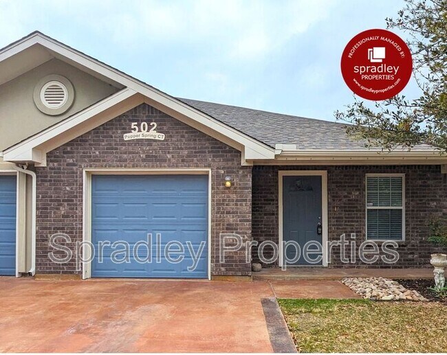 Foto del edificio - 502 B Pepper Spring Ct