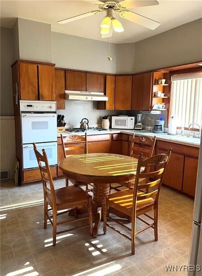 Foto del edificio - 1317 McKinley Pkwy