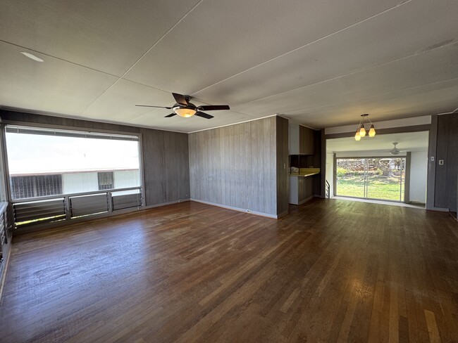 Building Photo - 1412 Kaminaka Dr