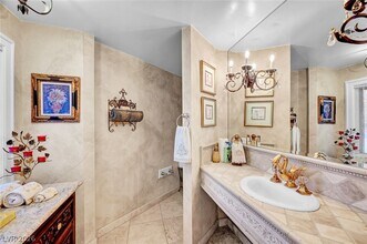 Building Photo - 7258 Loma Alta Cir