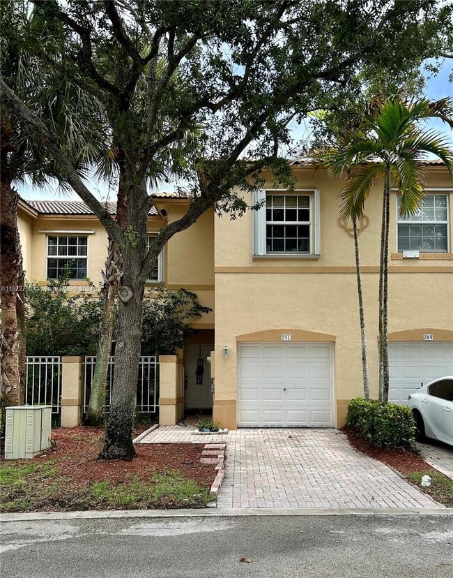 Building Photo - 791 NW 170th Terrace