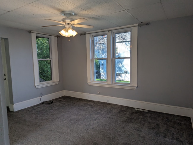 Building Photo - 2707 W 1st St