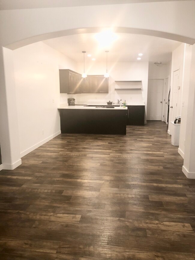 Main floor, kitchen, dining, family room - 329 N 680 E