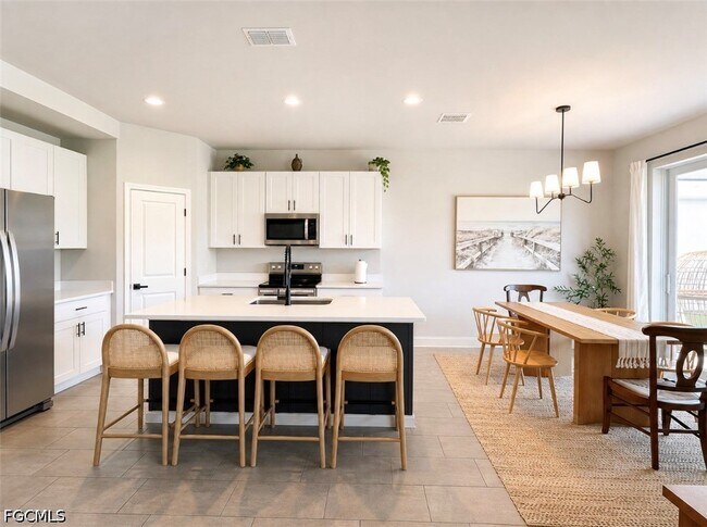 Building Photo - 43906 Cattleman Dr