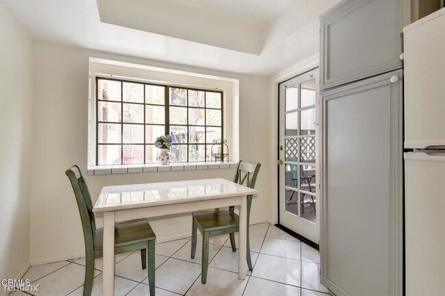 Foto del edificio - 2 br, 1.5 bath Condo - 640 S Lake Ave Apt 102