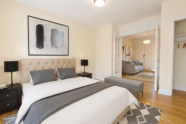 Foto del edificio - 156 E 83rd St