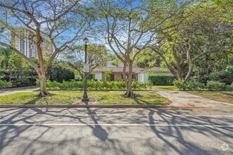 Building Photo - 1915 S Miami Ave