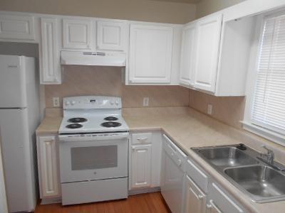 Foto del edificio - 4663 Shumate Dr