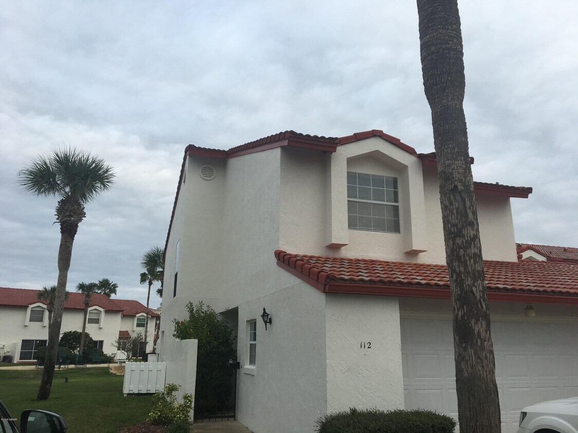 Primary Photo - 112 Florida Shores Blvd