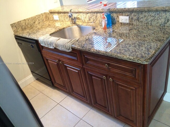 Building Photo - 400 Southwest 2nd Street Apt #207, Miami, ...