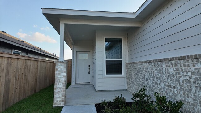 Building Photo - 14206 Granger Pointe Ln