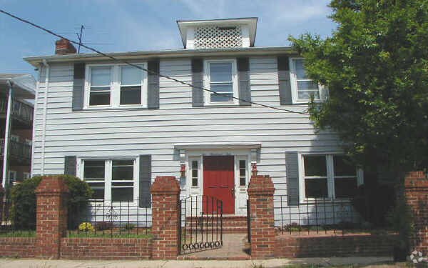 Foto del edificio - 210 E Windsor Ave