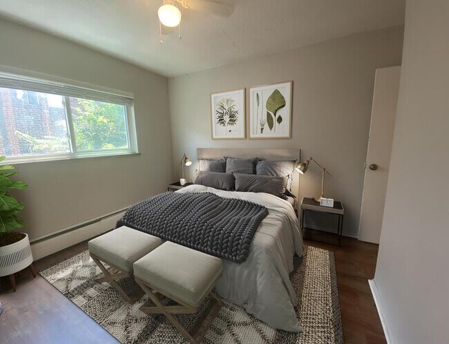 Foto del edificio - 1430 N Moline St