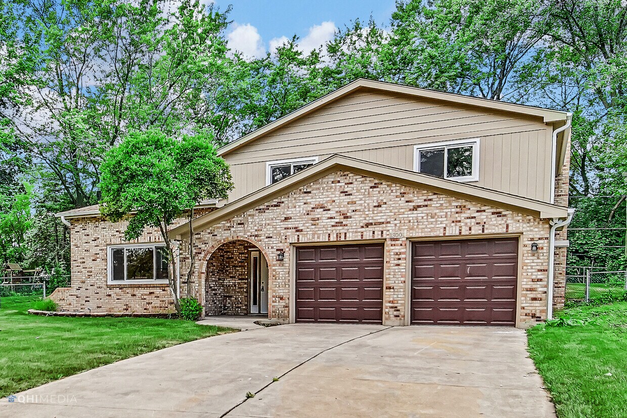 Foto principal - 1300 Laurel Ln