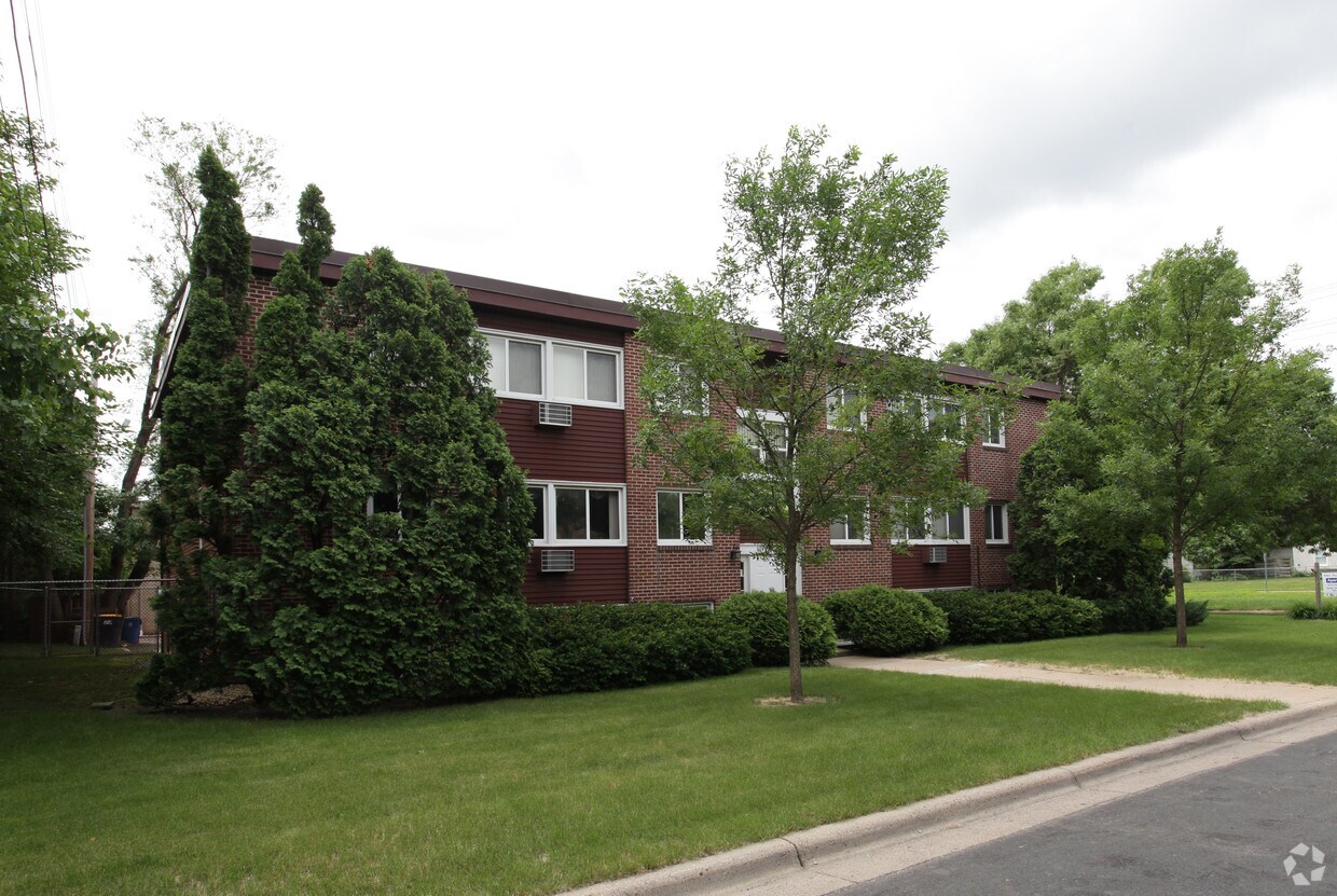 Foto del edificio - 6413 Pleasant Ave So