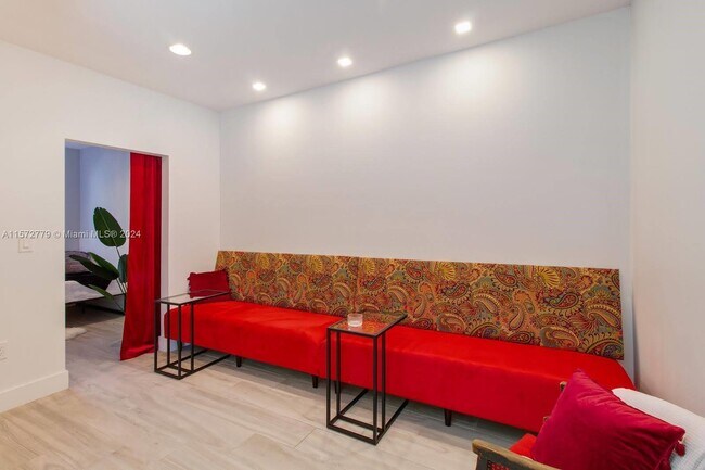 Foto del edificio - 427 NW 34th St