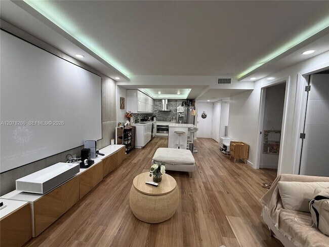 Building Photo - 401 Ocean Dr