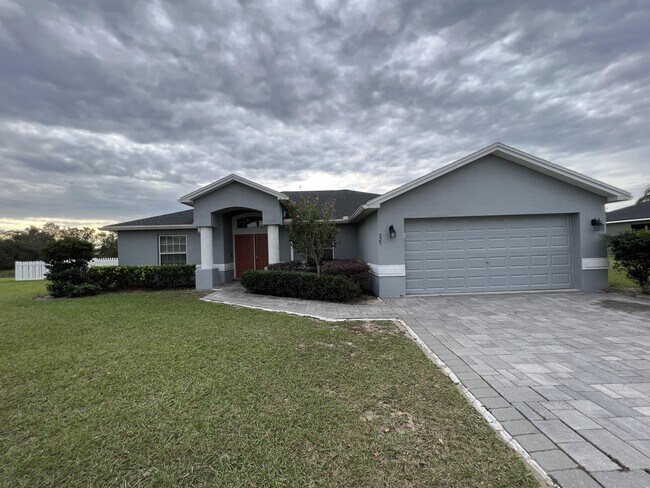 Building Photo - 329 Highland Meadows Dr