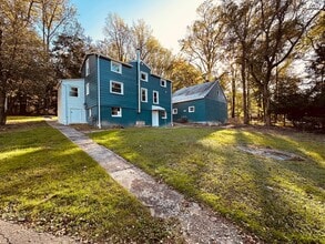 Building Photo - 4315 Druck Valley Rd
