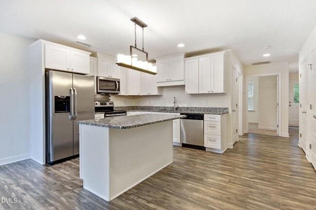 Building Photo - 96 Brickyard Ln