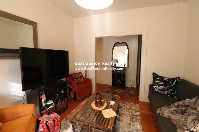 Foto del edificio - 163 Summer St