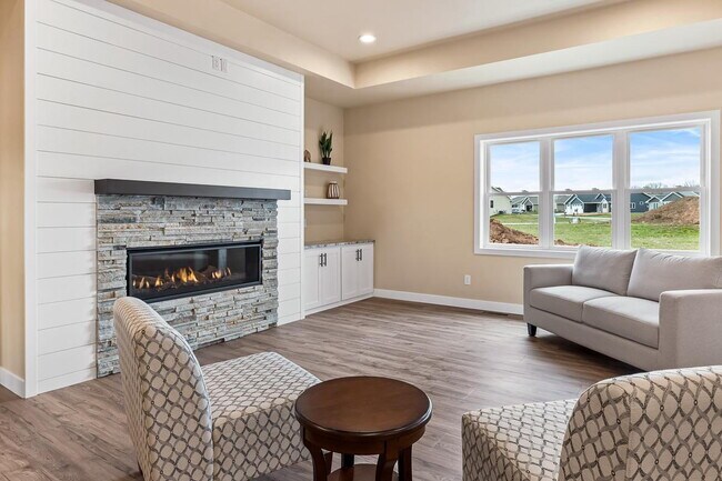 Foto del edificio - Large 3 Bedroom  Home