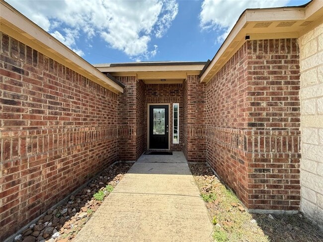 Building Photo - 19205 Denton Line Rd