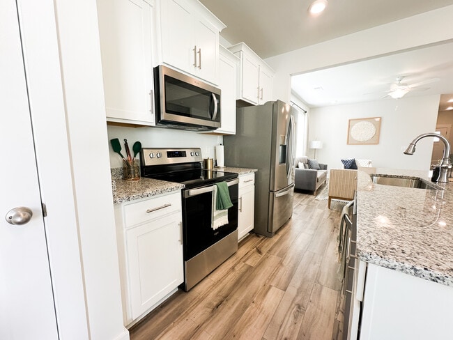 Building Photo - The Townes at Clairbrook