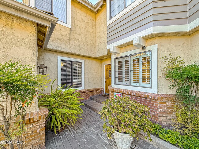 Foto del edificio - 29717 Strawberry Hill Dr