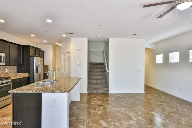 Building Photo - 4 br, 2.5 bath House - 1122 Bradley Bay Ave