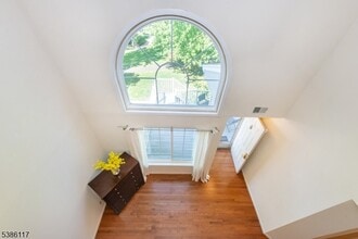 Building Photo - 38 Crestmont Rd