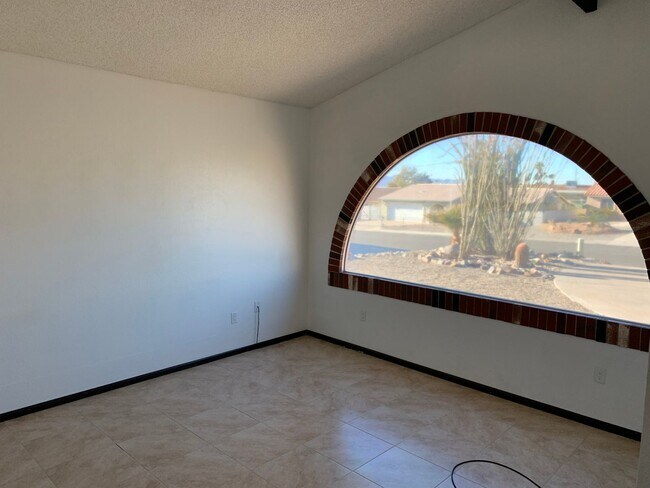 Foto del edificio - Unfurnished Full Time