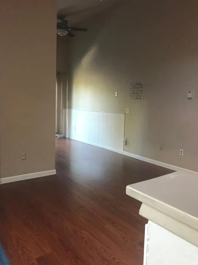 Foto del edificio - 531 N 105th St