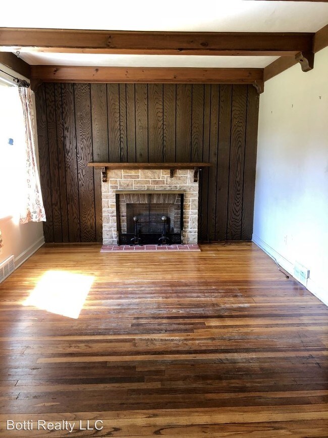 Building Photo - 3 br, 2 bath House - 3036 N. Church St