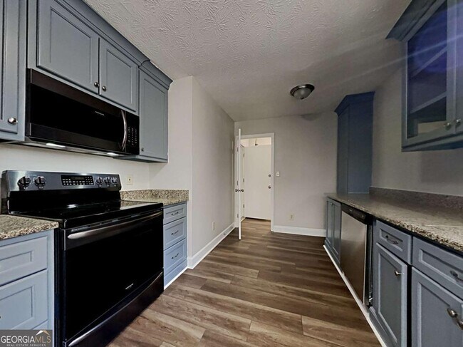 Foto del edificio - 968 Country Oaks Ct