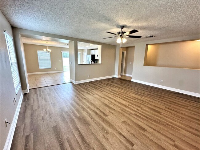 Building Photo - 2713 Lyndscape St